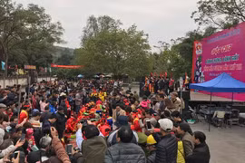 Ảnh: Đắm chìm trong không khí sôi động hội thi bánh chưng, bánh giầy