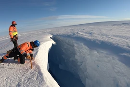 “Bí mật” 5.000 năm ẩn dưới sông băng Ngày Tận Thế