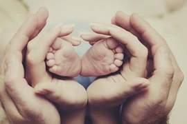 Gian nan hành trình giữ con của mẹ mang song thai sau 19 năm hiếm muộn