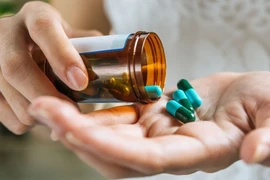 Mạo danh bác sĩ quảng cáo thực phẩm chức năng