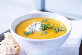 7 loại thực phẩm nên ăn khi viêm họng lúc giao mùa