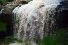 Khám phá vẻ đẹp thác nước hot nhất Đà Lạt