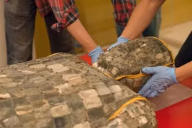 Vì sao người Trung Quốc xưa dùng “áo giáp ngọc bích” để mai táng?