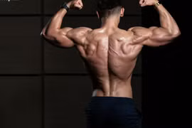 Teo tinh hoàn vì tập gym tiêm tăng cơ bắp 