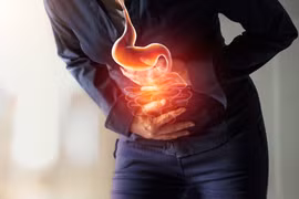 Ung thư đại tràng: Ai dễ mắc, triệu chứng thường gặp là gì?