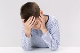 Dấu hiệu đột quỵ ở trẻ dễ nhầm lẫn