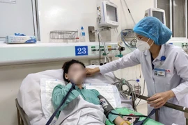 Sau bữa nhậu rượu, một người tử vong, 3 người phải lọc máu