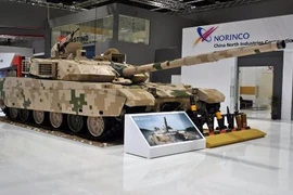 Vũ khí Trung Quốc đổ bộ triển lãm quân sự IDEX 2017