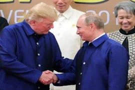 Chúc mừng năm mới Trump, Putin kêu gọi 'hợp tác thực tiễn'