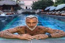 Cuộc sống trong mơ của soái ca tỷ phú ở tuổi 50