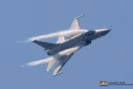 Tiên kích JF-17: Chuẩn NATO nhưng giá hàng "chợ" của Trung Quốc