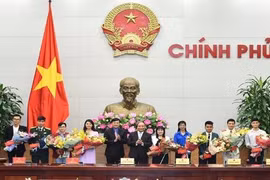 Ảnh: Thủ tướng gặp mặt 10 gương mặt trẻ Việt Nam tiêu biểu