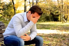 Căng thẳng vì chồng thưởng Tết gấp 15 lần vợ