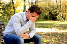 Căng thẳng vì chồng thưởng Tết gấp 15 lần vợ