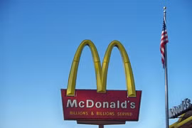 Tiết lộ sốc về "ông lớn" McDonald