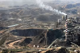 Lộ mỏ đồng khủng tập đoàn Trung Quốc vừa “tậu“