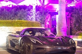 Siêu xe Koenigsegg Agera R độ carbon bóng lộn ở Cannes