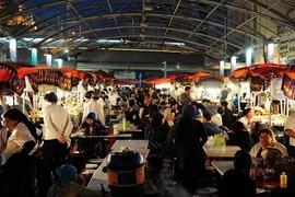 Hình ảnh chợ Tân Cương sầm uất trước ngày bị đánh bom