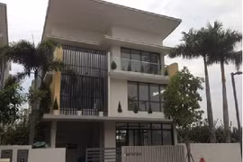 Báo Tây nghĩ gì về bất động sản Việt?