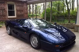 Đại gia rao bán siêu xe Jaguar XJ220 hàng hiếm giá bèo