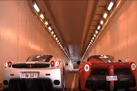 Màn đọ pô bất phân thắng bại giữa Enzo và LaFerrari