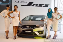 Soi Honda Jazz giá 350 triệu sắp về Việt Nam