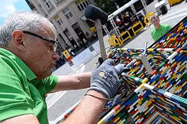 Tận mục tháp lego cao nhất thế giới