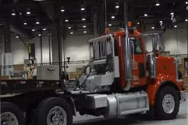 Dàn xe đầu kéo hầm hố đến “rùng mình“