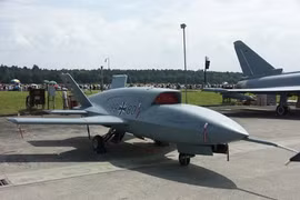 Ai đang "ăn bám" chiến tranh?