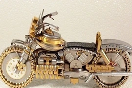 Bộ sưu tập mô tô khủng làm bằng...đồng hồ