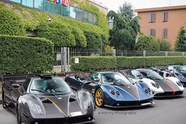 Biệt đội siêu xe Pagani trăm tỷ náo loạn nước Ý