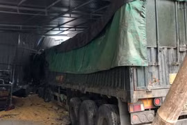 2 vợ chồng bị xe tải tông tử vong khi đang ngủ