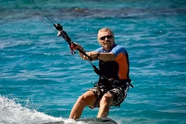 Các tỷ phú, ngôi sao làm gì để xả stress?