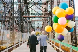 Giới trẻ trầm trồ trước bộ ảnh tình già siêu lãng mạn