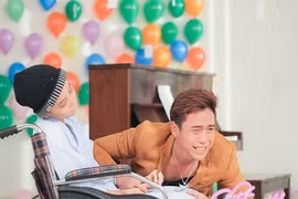 Phim mới của tác giả “bán bánh giò” gây xúc động