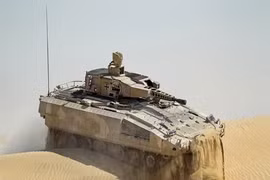 Khám phá xe thiết giáp “đắt xắt ra miếng” của Đức