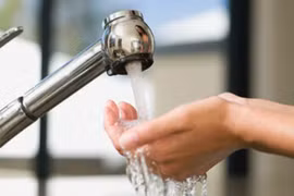 Xem video này bạn có dám lãng phí nước không?