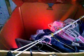 Làm thùng sấy quần áo mùa nồm đơn giản, nhanh khô