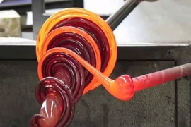 Video: Đây chính là đỉnh cao nghệ thuật tạo hình thổi thủy tinh