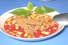 Sẽ nhập viện nếu ăn tiết canh theo cách này