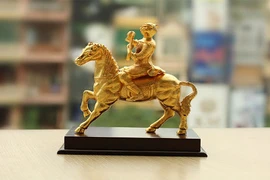 Video: Chọn quà tặng sếp ngày Tết chuẩn phong thủy, may mắn tài lộc