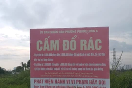 Biển “cấm đổ rác”... vô tác dụng!