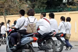Quản lý, xử lý học sinh vi phạm giao thông dịp năm học mới