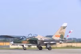 Cường kích huấn luyện Yak-130 rơi tại Bình Định