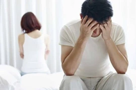 6 dấu hiệu đàn ông yếu trong “chuyện ấy”, chị em cần lưu tâm kẻo hôn nhân trục trặc