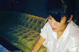 Hồng Nhung bình thản viết lời cho Cát Tường mặc bão đá