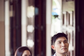 Vy Oanh tháo nhẫn đính hôn cặp kè tình mới