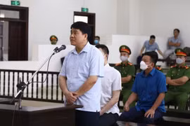 Cựu Chủ tịch Hà Nội Nguyễn Đức Chung chỉ còn nợ 200.000 đồng án phí