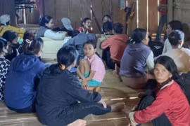 Nam sinh lớp 8 đi đốn củi phụ cha mẹ, bị đá rơi trúng đầu chết thương tâm 