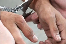 Tình cũ và tình mới chém nhau trong nhà trọ ở Hà Nội